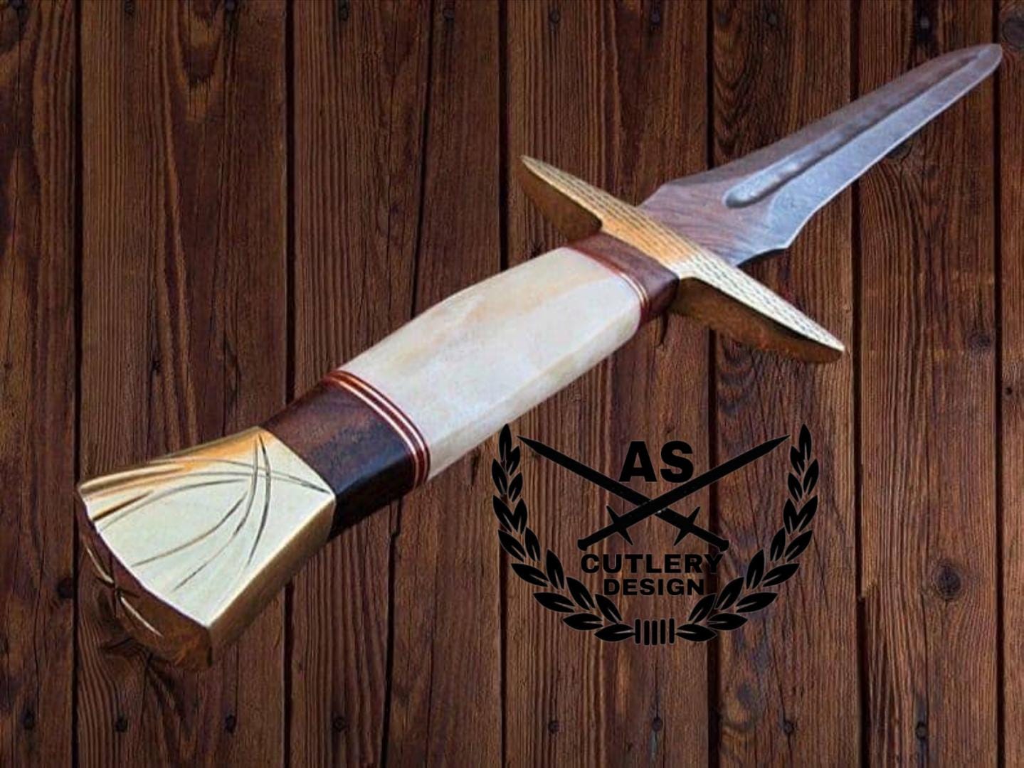 Custom handmade damascus steel sword 36”with leather sheath