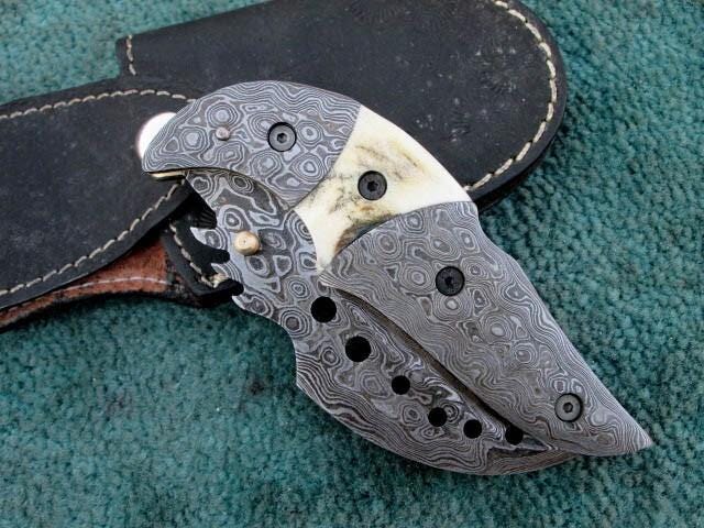 Handmade Folding Knife , Custom Hand Forged Damascus Steel EDC Pocket Knife