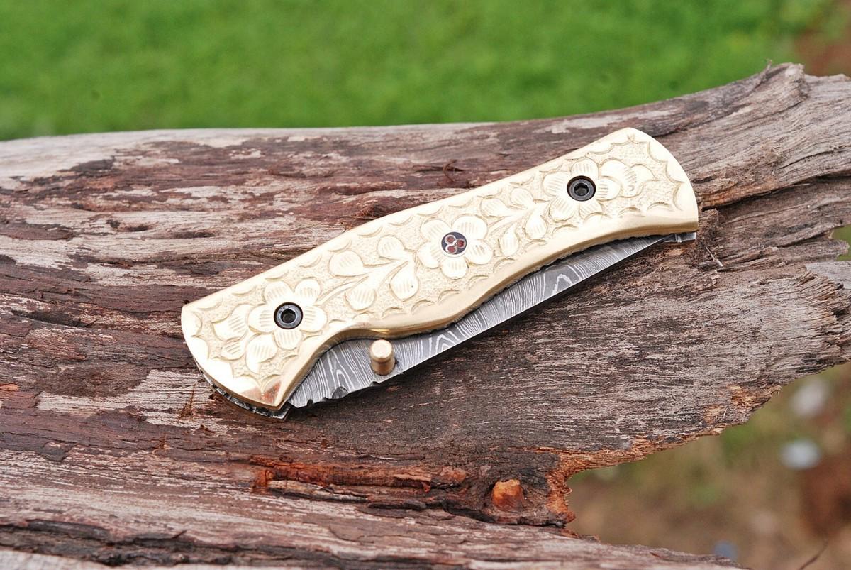 Hand forged damascus steel foldinh Pocket knife W/BRASS Engraved handle