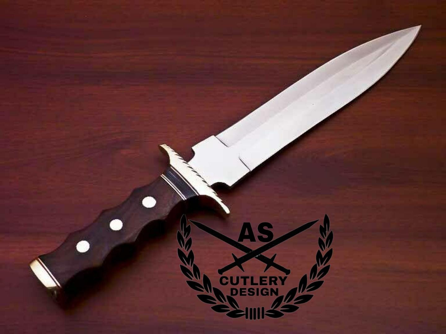 Handmade D2 Steel Hunting Knife: Natural Wood Handle, Brass Guard