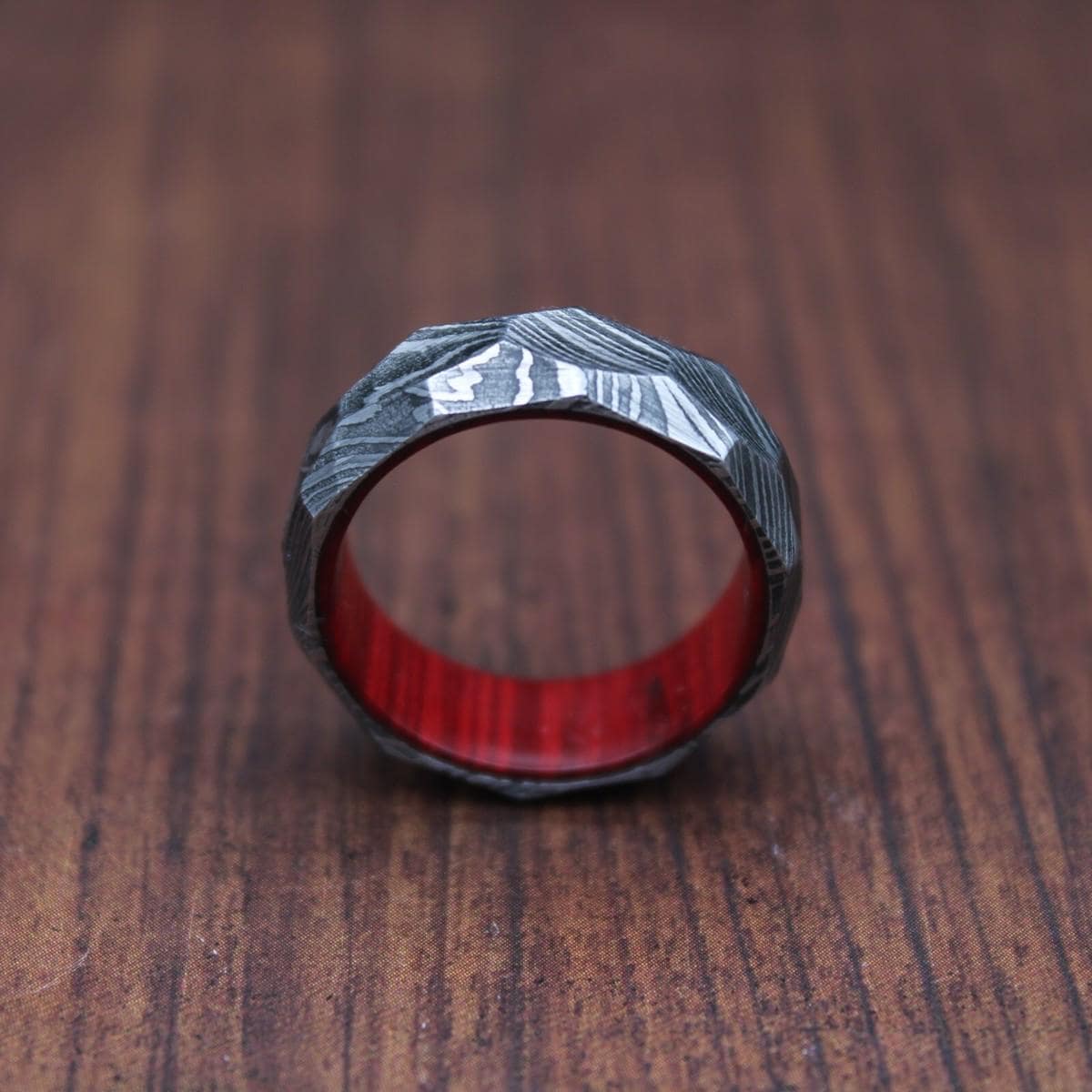 Handmade Damascus Steel Ring: Diamond Cut Whiskey Barrel Wood Inlay