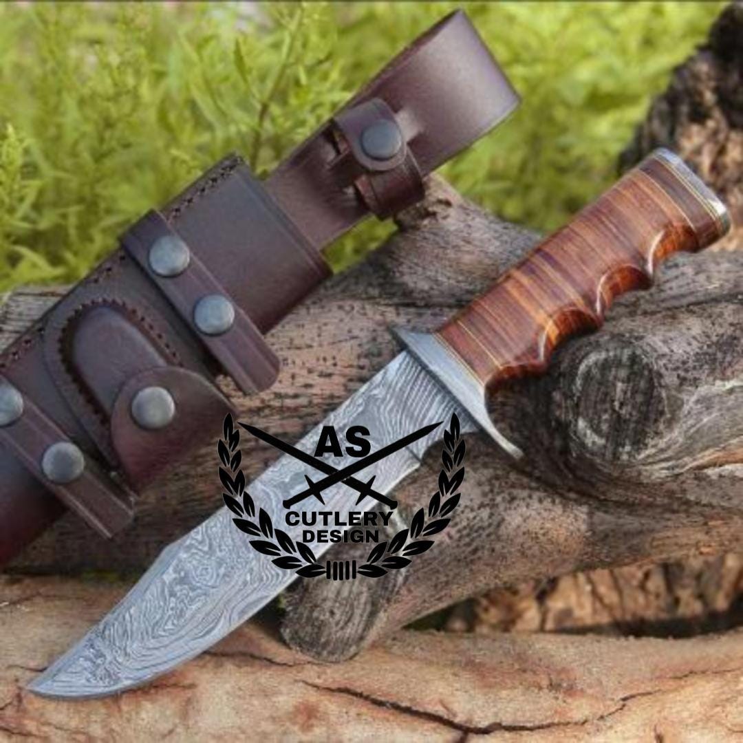 Flux hunting Bowie damascus knife with stacked leather handle