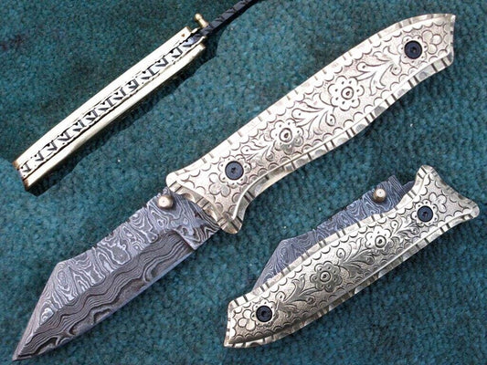 Hand Engraved Folding knife, Premium Hand Made Damascus Steel Pocket Knife