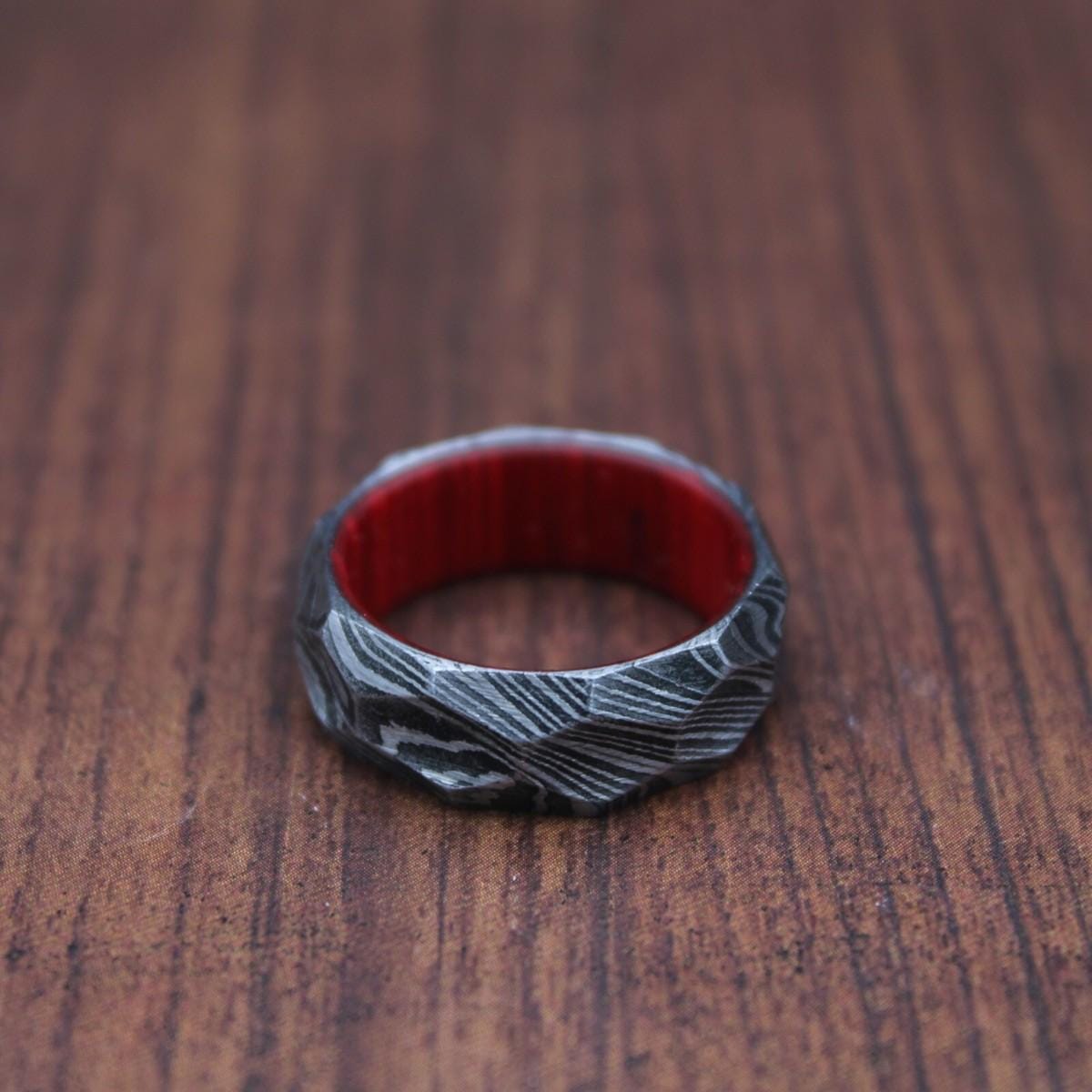 Handmade Damascus Steel Ring: Diamond Cut Whiskey Barrel Wood Inlay