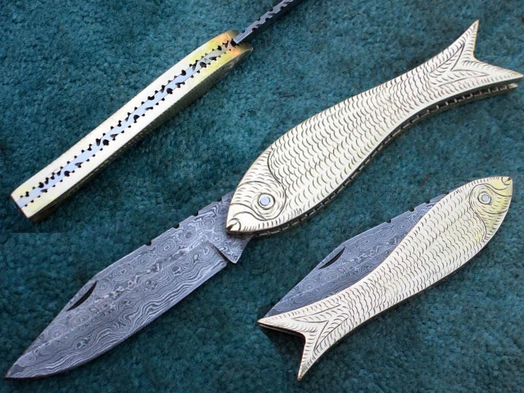 Damascus Steel Folding Knife Handmade Pocket Knife With Hand Engraved Handle